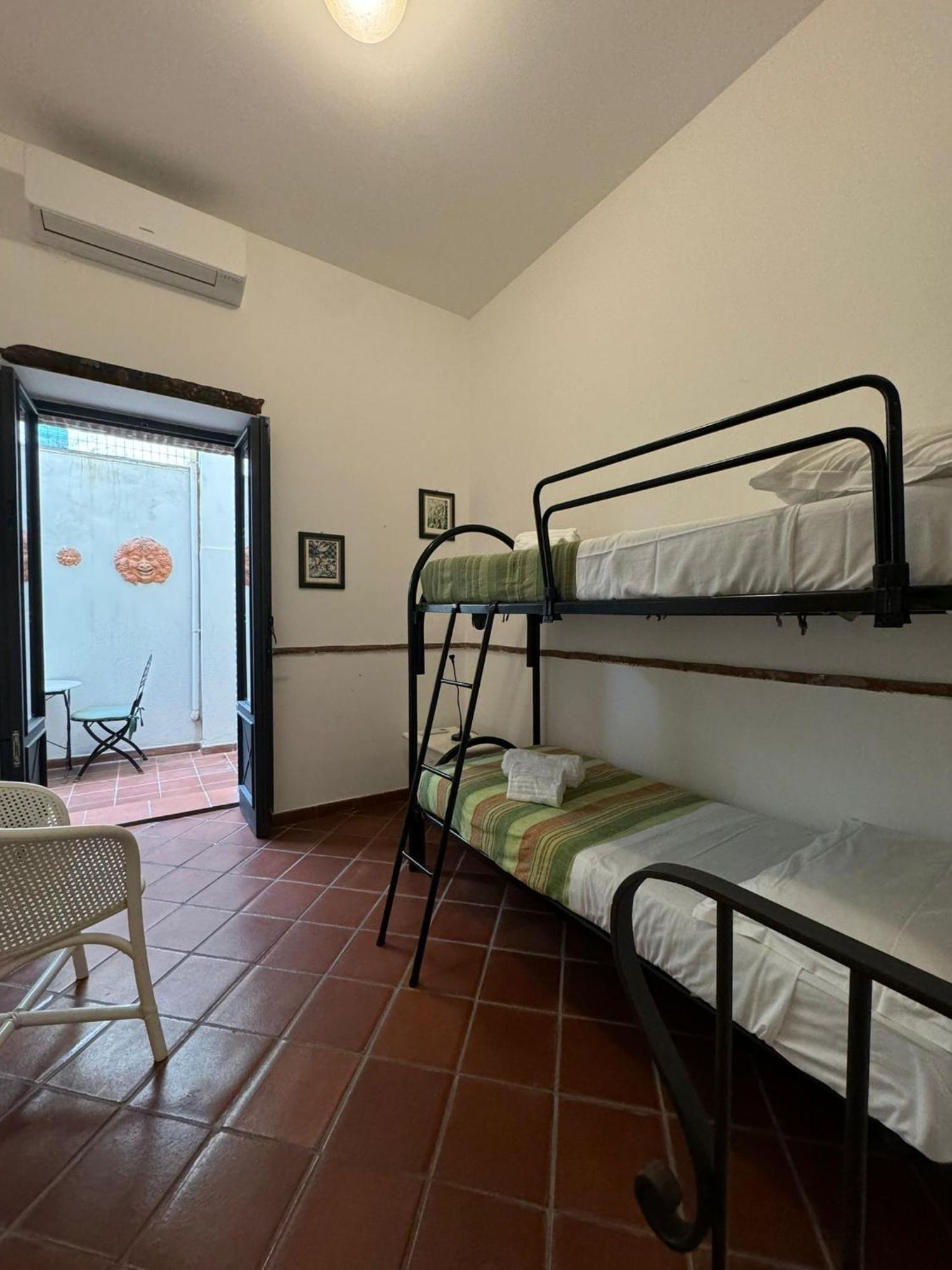 Casa Ivi In Taormina City Center Εξωτερικό φωτογραφία
